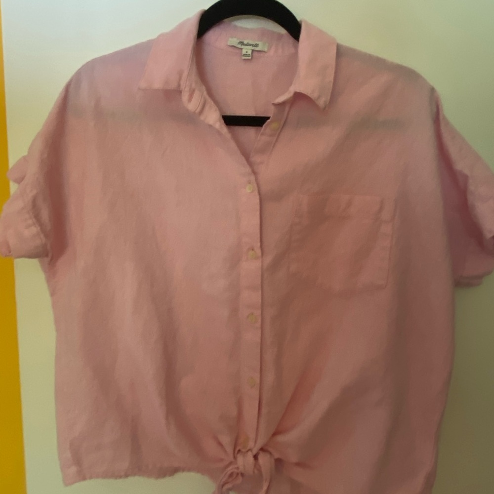 Pink cotton blouse. New